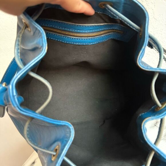 Louis Vuitton Epi Leather Bucket Blue - Picture 9 of 15